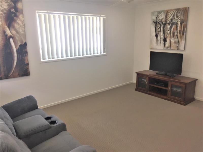 6 Rosebrook Place, Gracemere QLD 4702